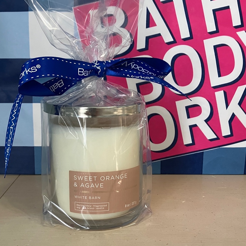 White Barn Sweet Orange & Agave Candle with Silver Lid